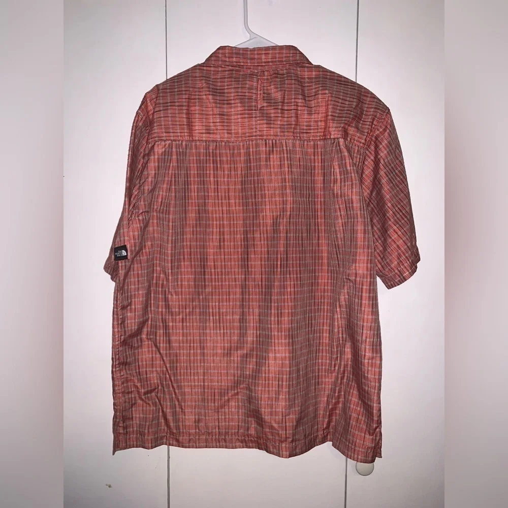 The North Face men’s button up shirt